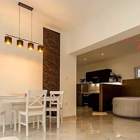 Sweethome12 Apartmán *